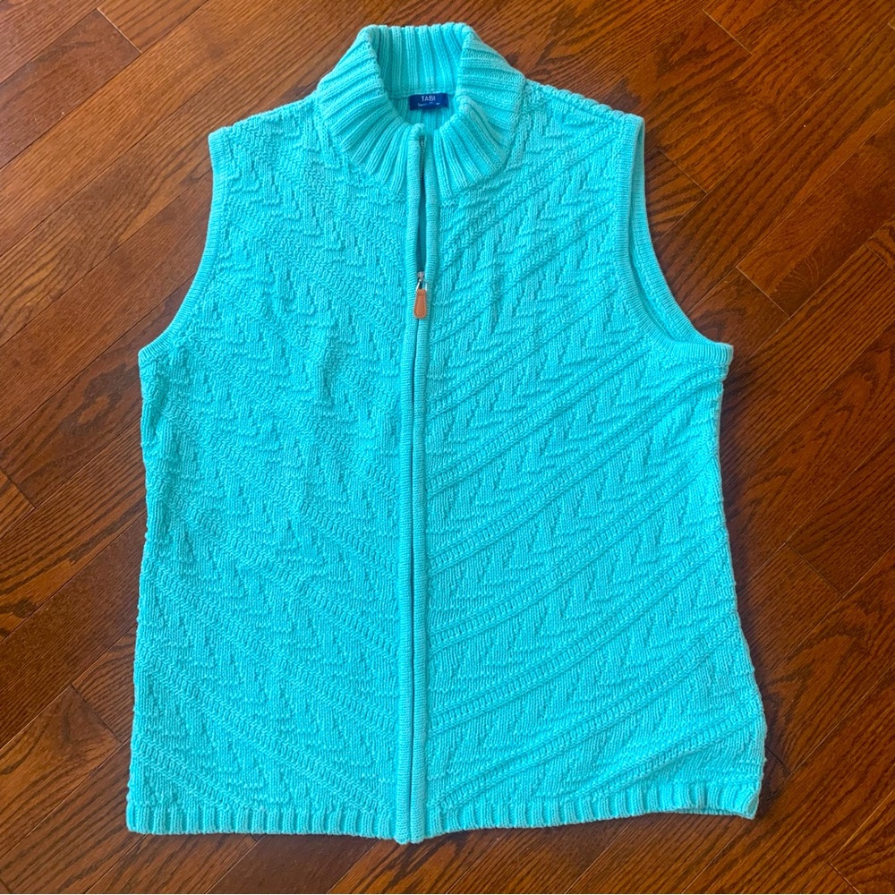 Tabi Knit Zippered Vest - large